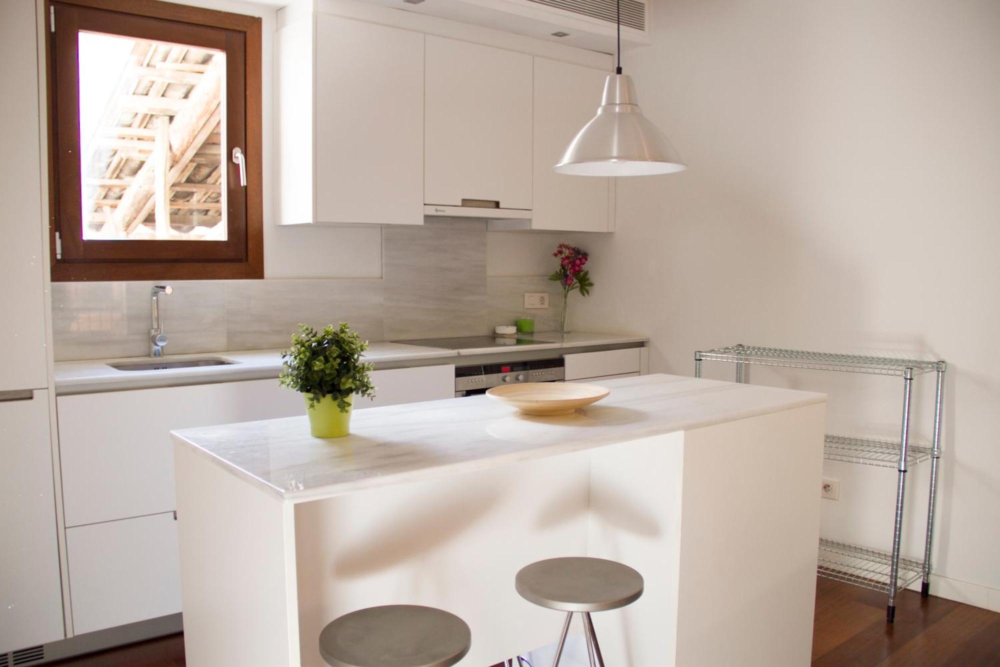 Missio Triplex House In Old Town Of Semesterbostad